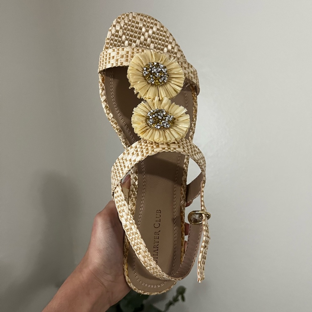 Charter Club Women's Zoeyy Open Toe Flat Sandals Light Beige 9 M